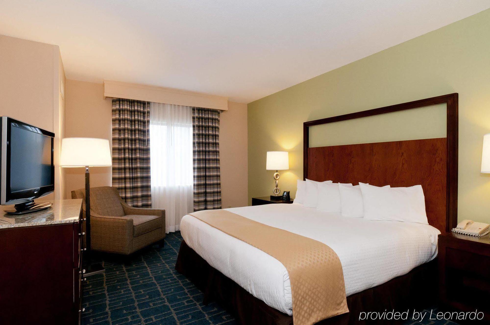 Doubletree Suites By Hilton Charlotte/Southpark Habitación foto